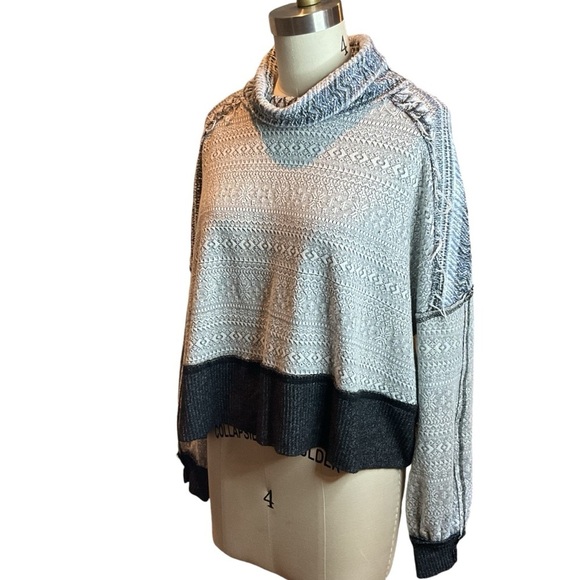 Free People At The Lodge Turtleneck Sweater Small EUC - Picture 5 of 15